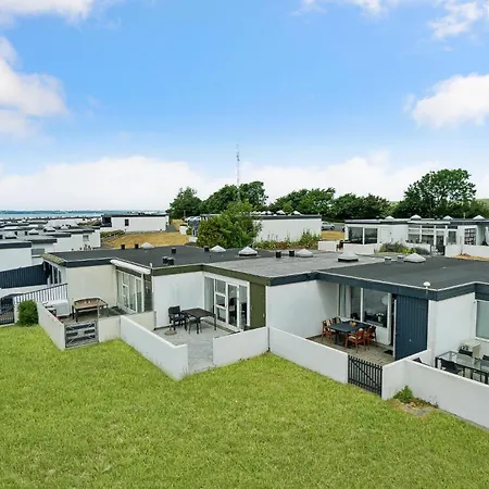 Feriehus Holiday home Dageløkke Feriecenter Tranekær XII *